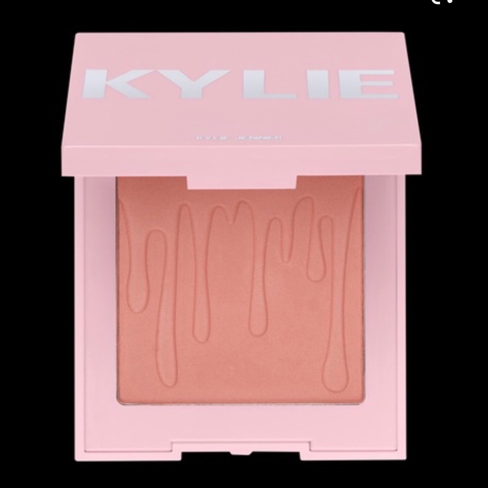 Kylie Cosmetics Blush We’re Going Shopping